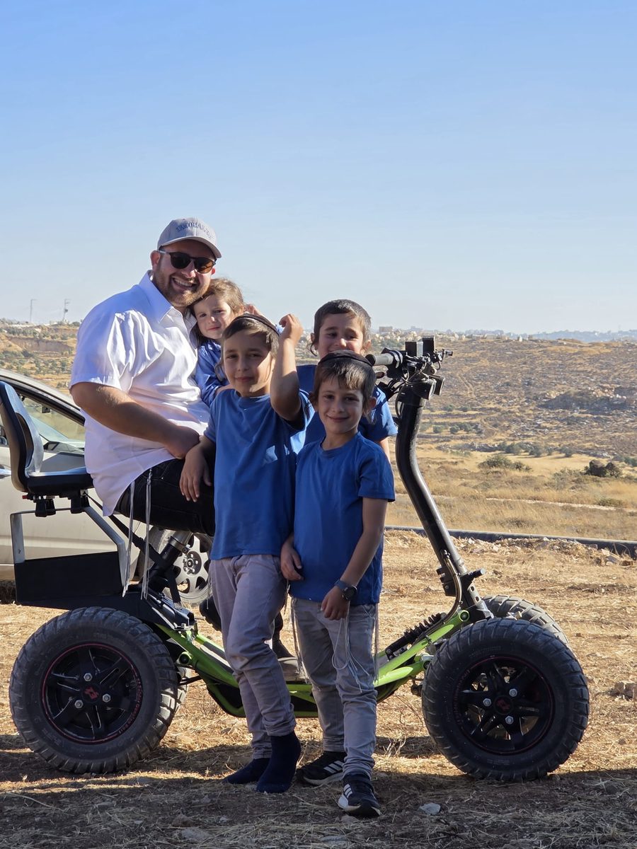 חוויה משפחתית עם הילדים על איזי ריידר